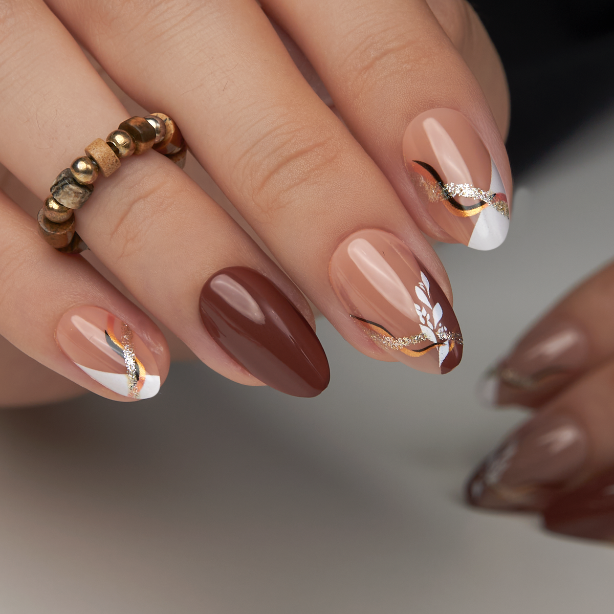 Elegant Flow – S Almond