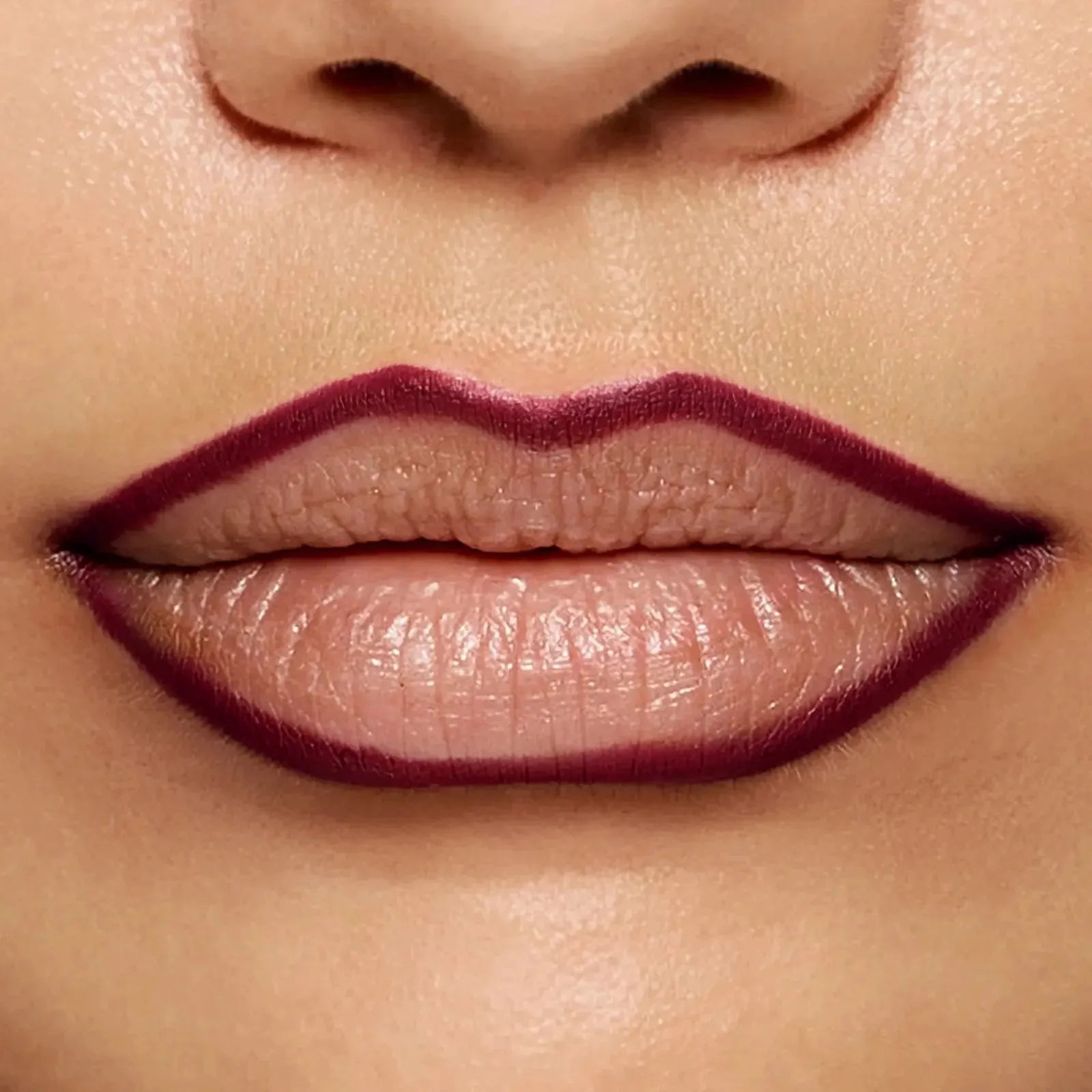 🔥🔥Hot Sale🎁Easy Glide Lip Liner — Creamy. Blendable Color with Smooth Application
