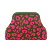 Knitty – The Snap-Shut Makeup Bag