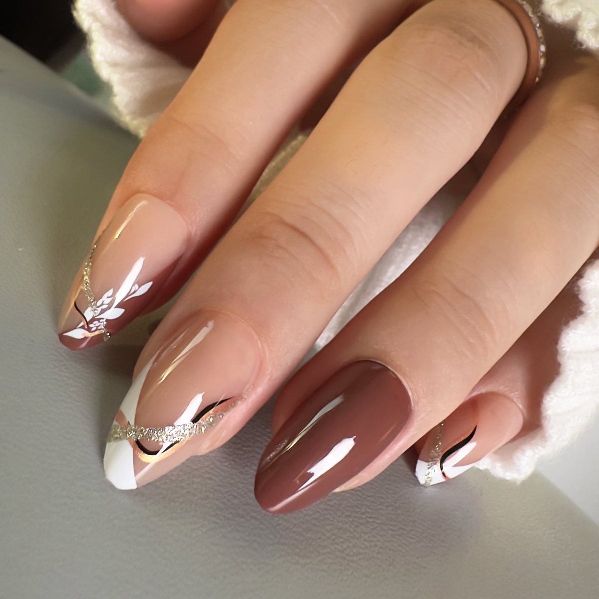 Elegant Flow – S Almond
