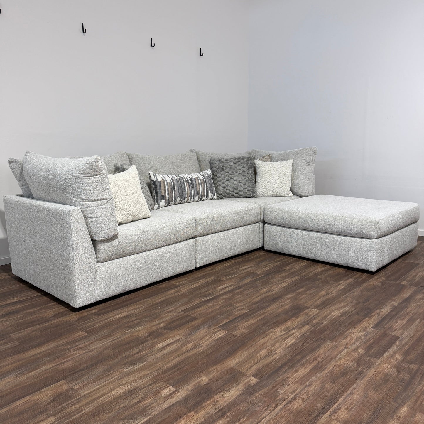 Mckenzie Modular Sofa + Ottoman R