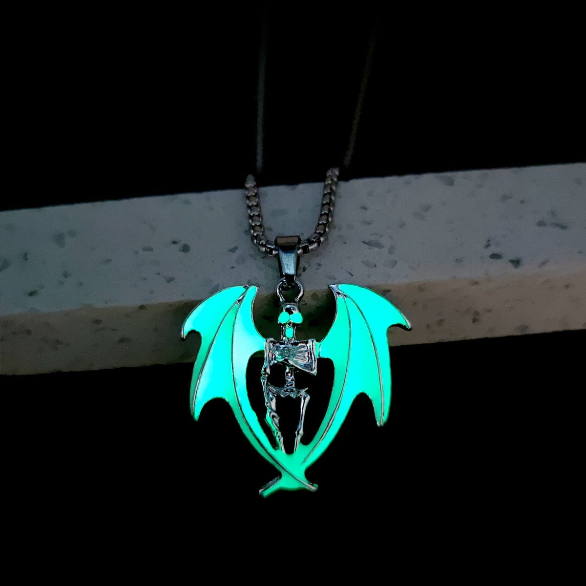 Halloween Glow in Dark Dark Devil Skull Pendant Necklace