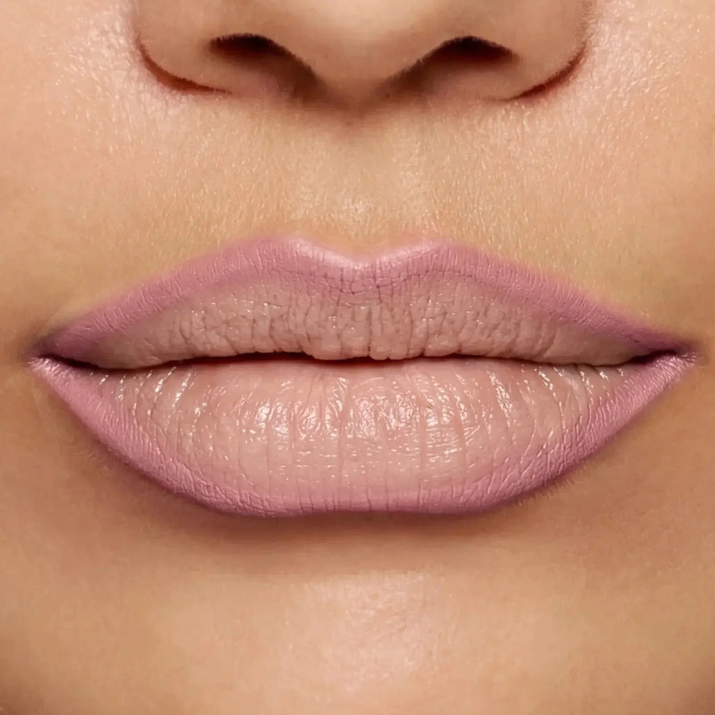 🔥🔥Hot Sale🎁Easy Glide Lip Liner — Creamy. Blendable Color with Smooth Application