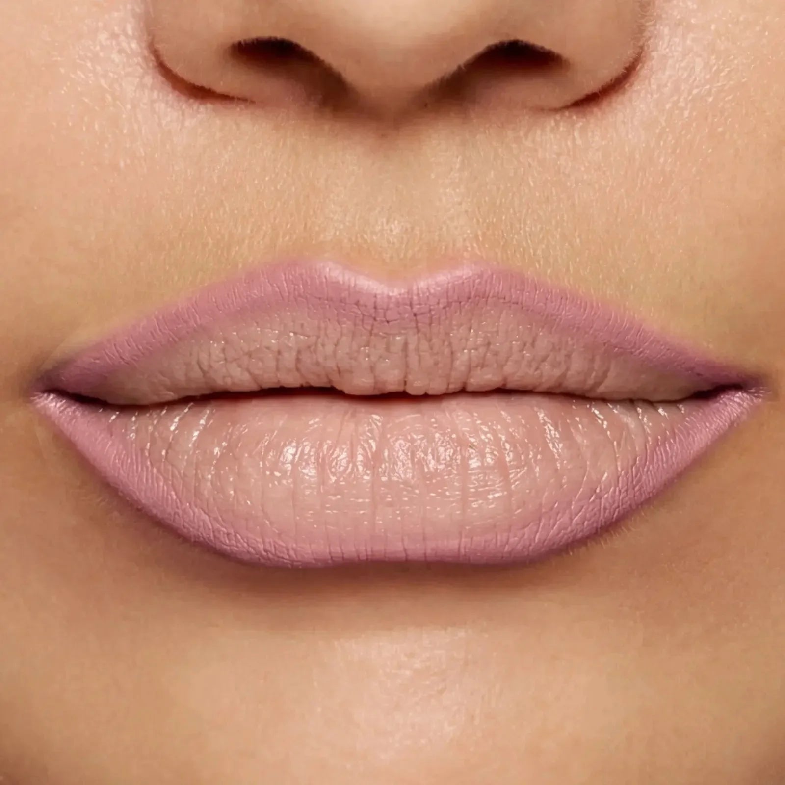 🔥🔥Hot Sale🎁Easy Glide Lip Liner — Creamy. Blendable Color with Smooth Application