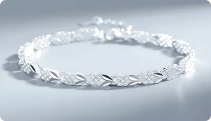 ✨Elegant Sparkling Lucky Clover Bracelet🍀