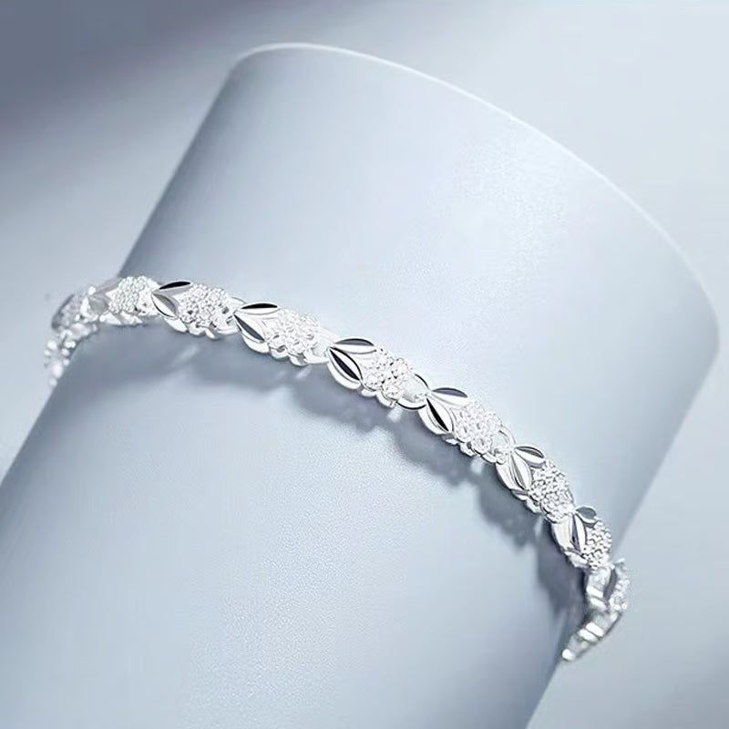 ✨Elegant Sparkling Lucky Clover Bracelet🍀