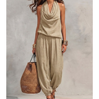 👗 50% OFF NOW! ✨ CHIC DRAPED HALTER NECK JUMPSUIT – Breathable wide-leg. elegant drape & day-to-night versatility – Effortless style for any occasion 🌙
