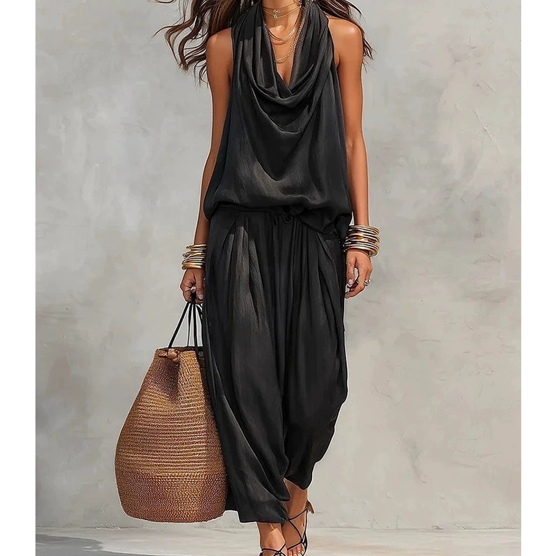 👗 50% OFF NOW! ✨ CHIC DRAPED HALTER NECK JUMPSUIT – Breathable wide-leg. elegant drape & day-to-night versatility – Effortless style for any occasion 🌙